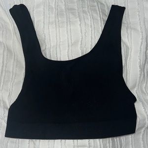 Aritizia (Sunday best line) Black Tank Top: Size L